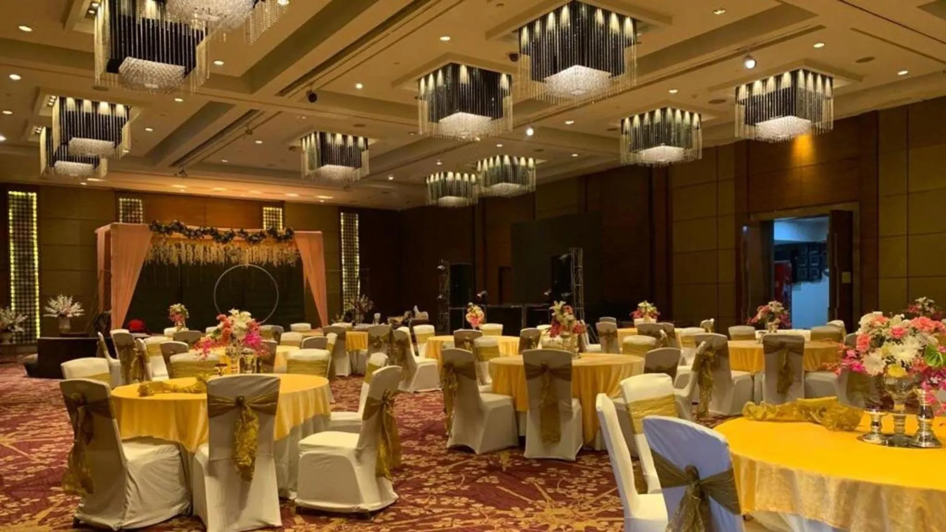***** Hotel Crowne Plaza Today Gurugram By Ihg Gurgaon India