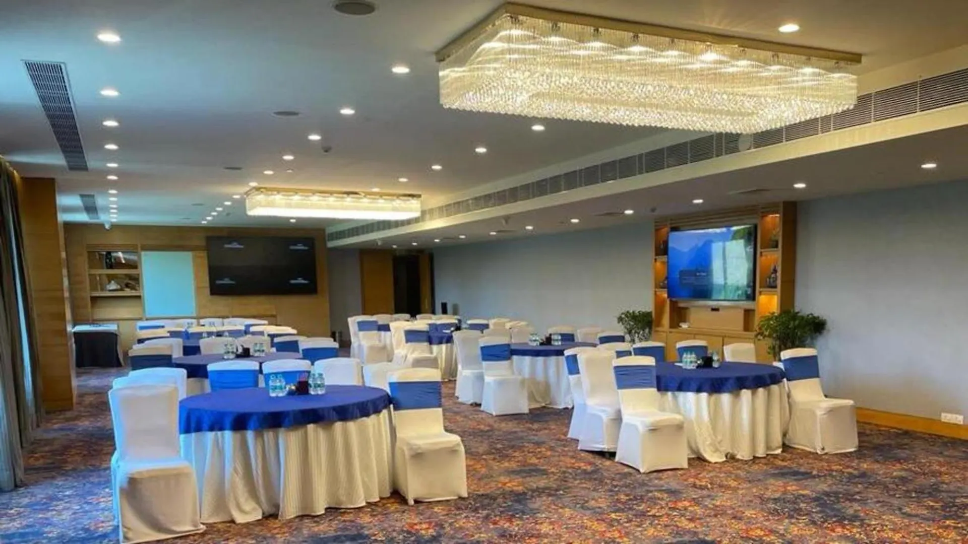 Crowne Plaza Today Gurugram By Ihg Gurgaon Hotel