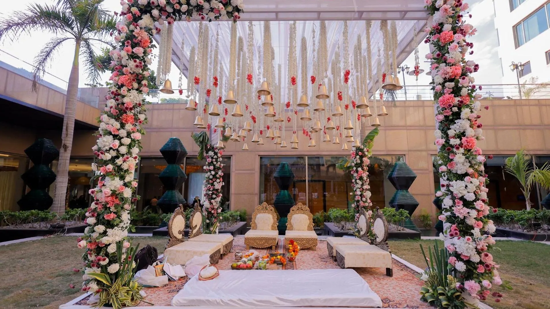 Crowne Plaza Today Gurugram By Ihg Gurgaon Hotel